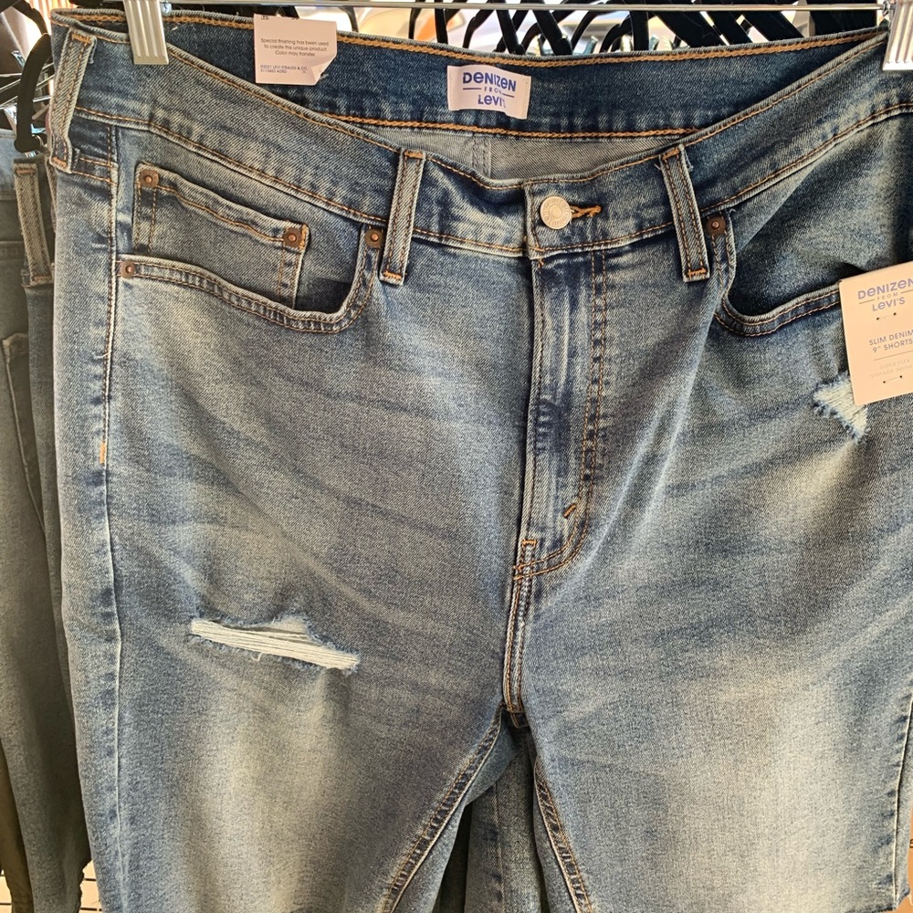 NWT Mens  Levi’s Jean Shorts Size 36